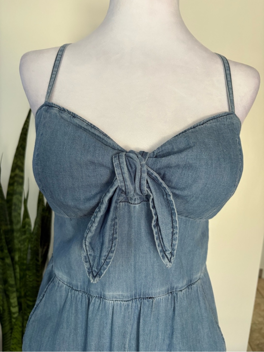 🎾Spaghetti Strap Denim Jumpsuit - Picture 3 of 11